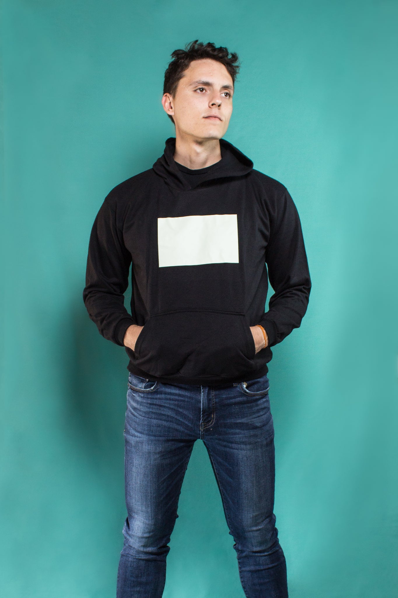 Sudadera Cuadrito con Linterna para Dibujar (brilla en la oscuridad)