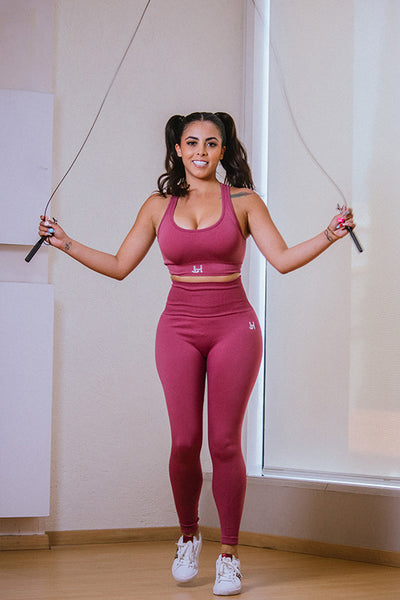 Cuerda de Saltar de Acero con Mangos de Metal